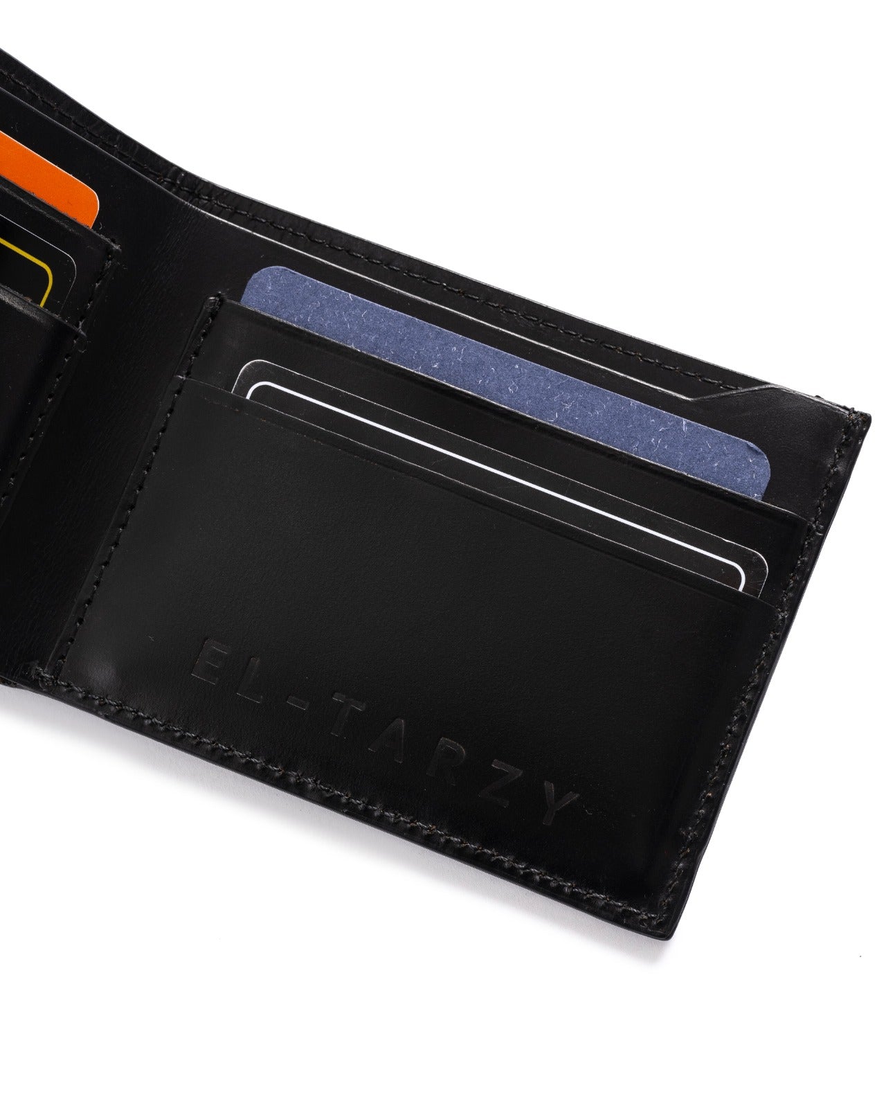 The Dual-Tone Minimalist Wallet