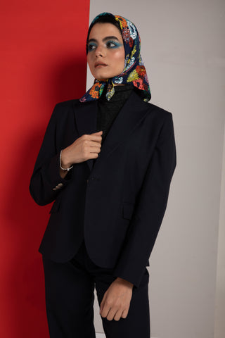 Dark blue peak lapel suit for women