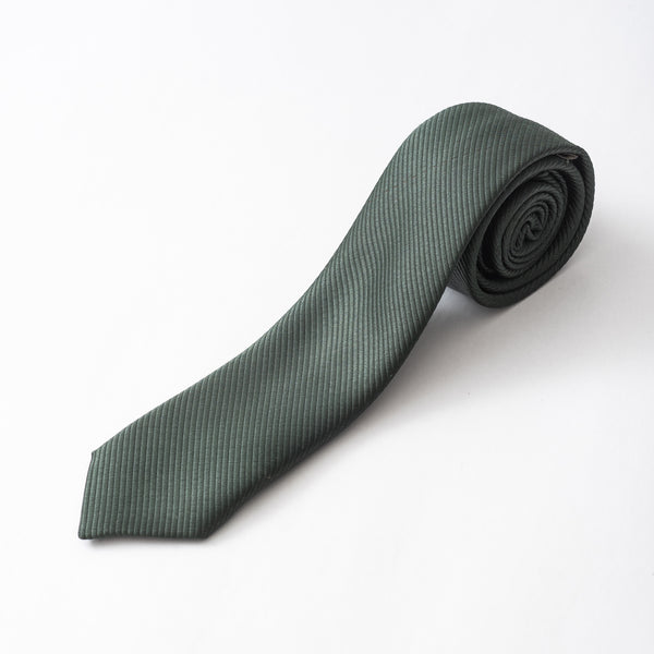 Green dug tie